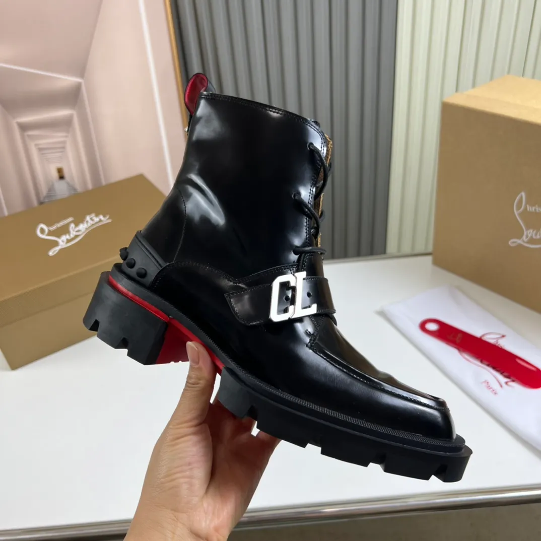 Men's shoes 💰800💰 CL popular red-soled boots 🆑1:1 original mold, Christian* Louboutin, imported open-edge beaded cowhide leather on the upper + water-dyed cowhide lining, original outsole ⬆️ wear-resistant and non-slip, full set of counter packaging 🎁38-45 (38.45 for customization, non-refundable)